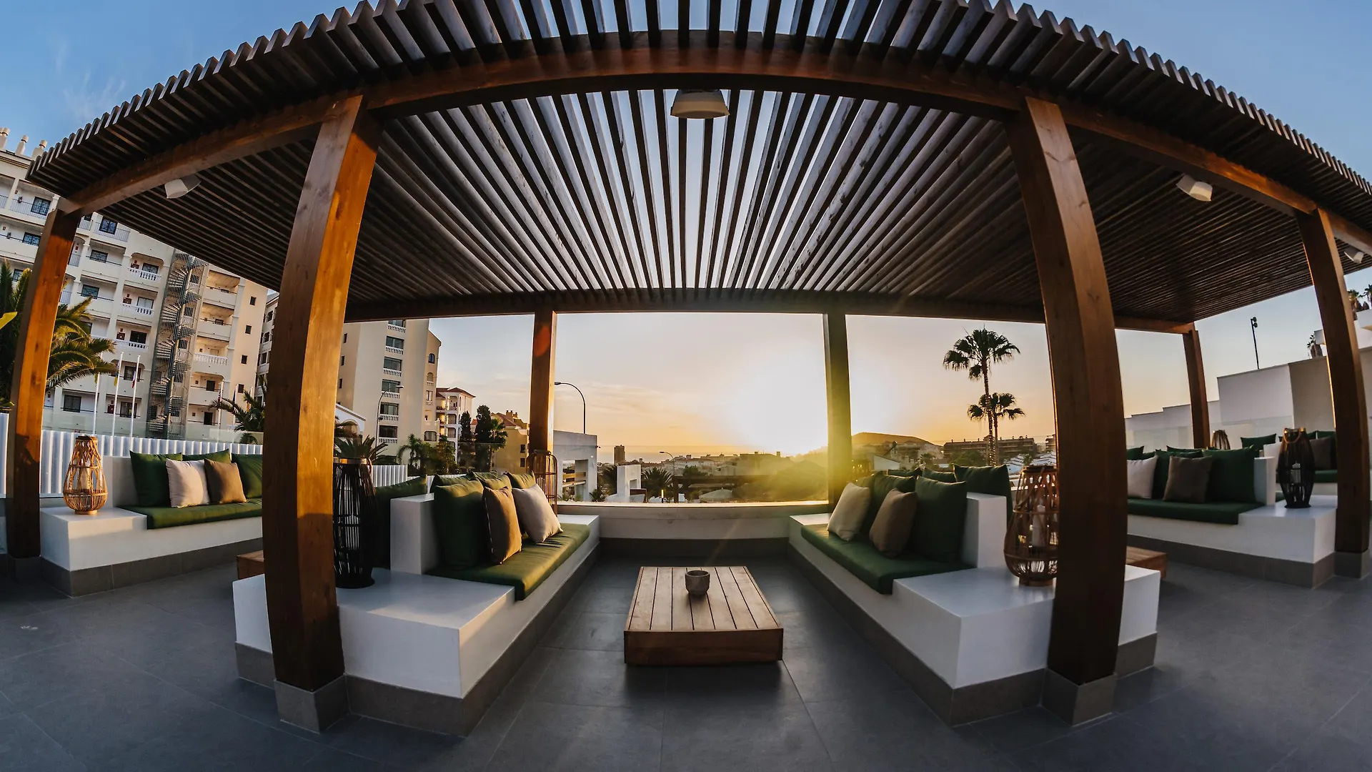 Ohasis Boutique Suites 阿罗纳