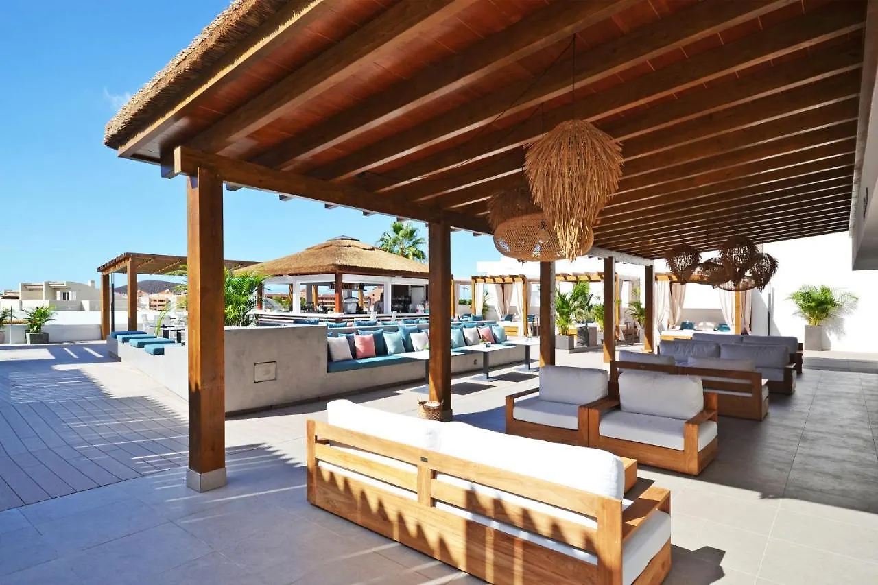 Ohasis Boutique Suites 阿罗纳 3*,  西班牙