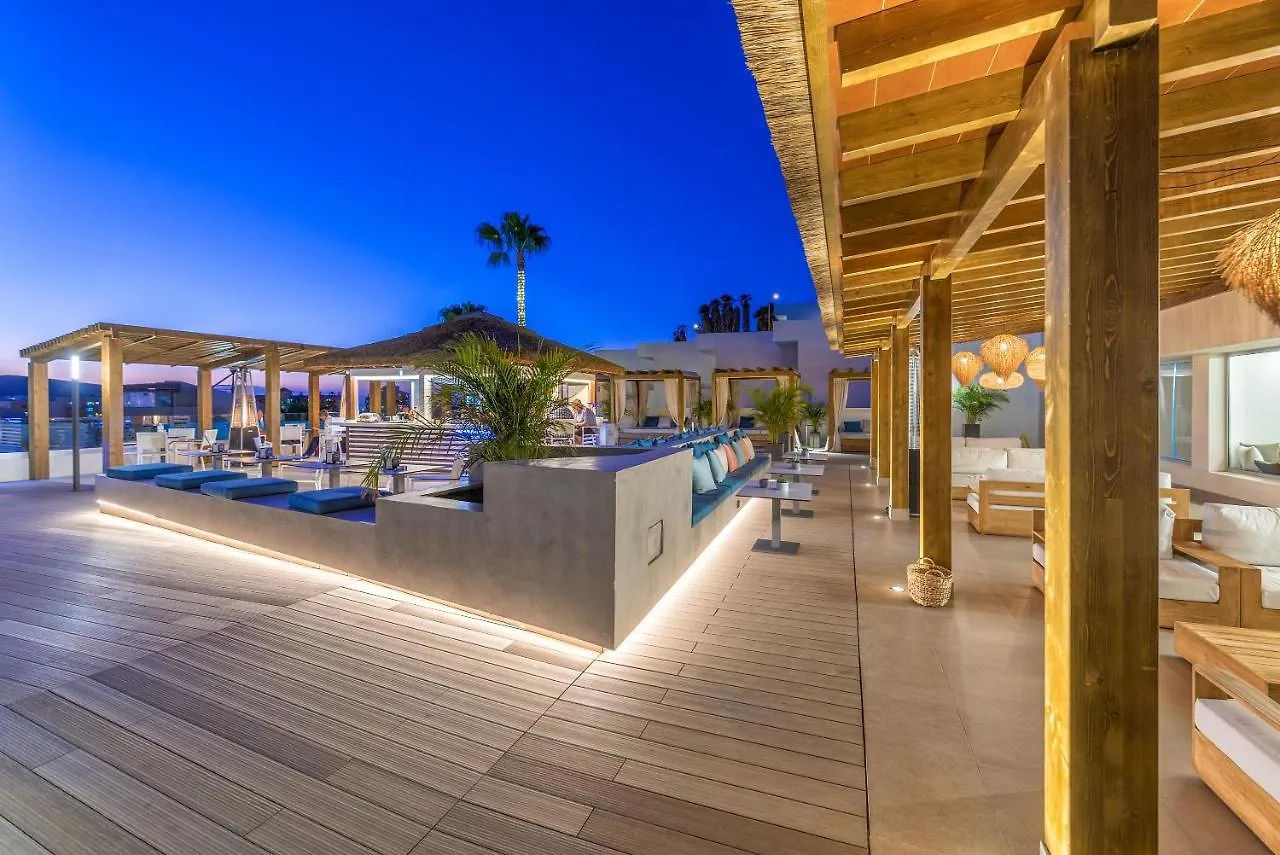Ohasis Boutique Suites 阿罗纳 3*,